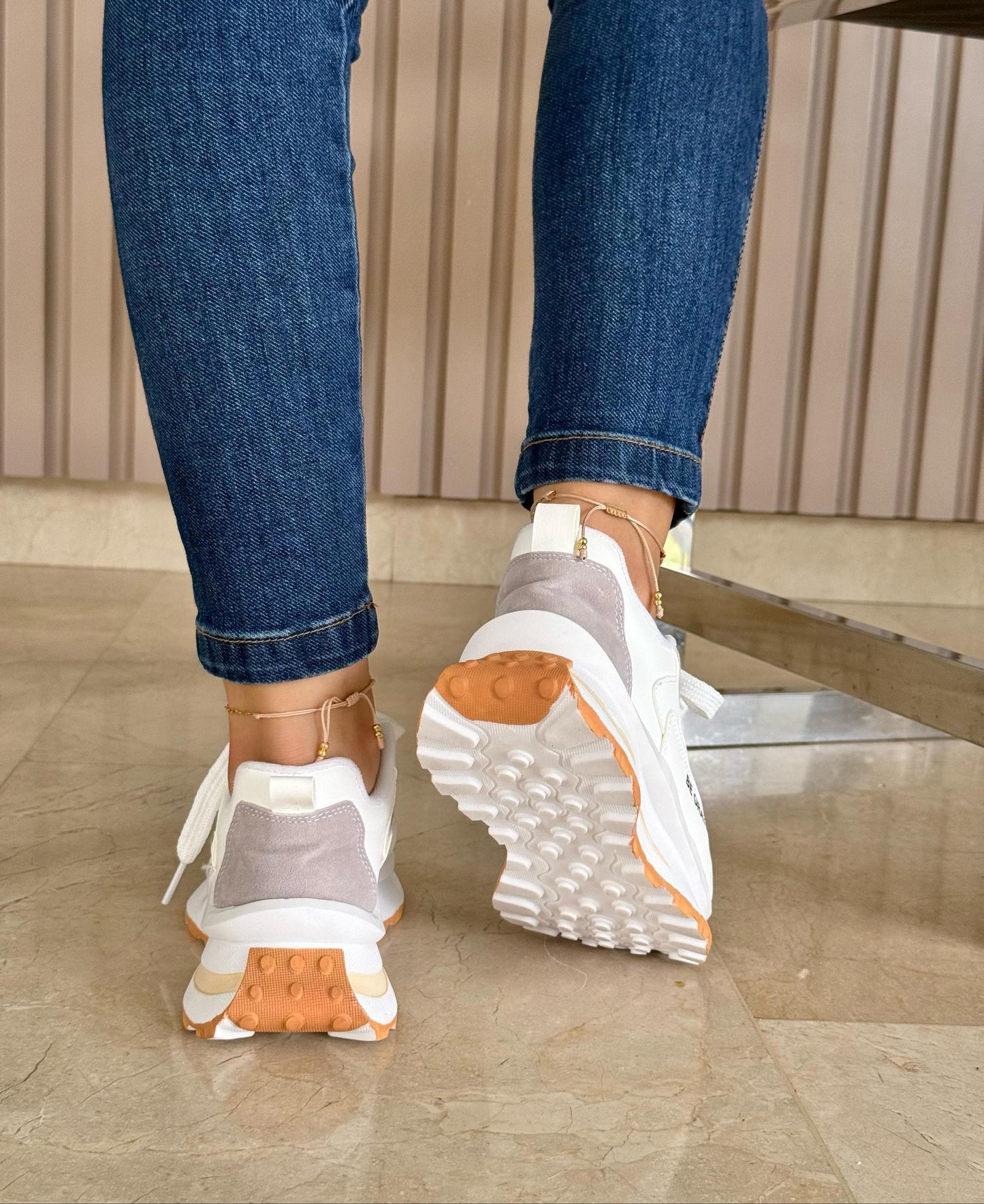 Tenis Deportivos Loren Dama – Calzado Femenino Moderno y Ligero