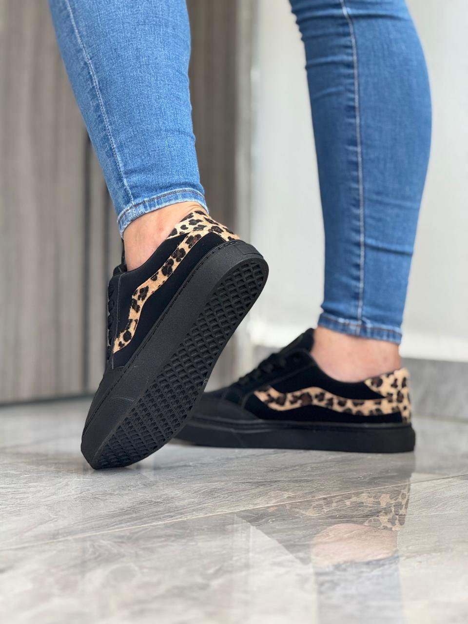 CASUAL DAMA NOBUCK